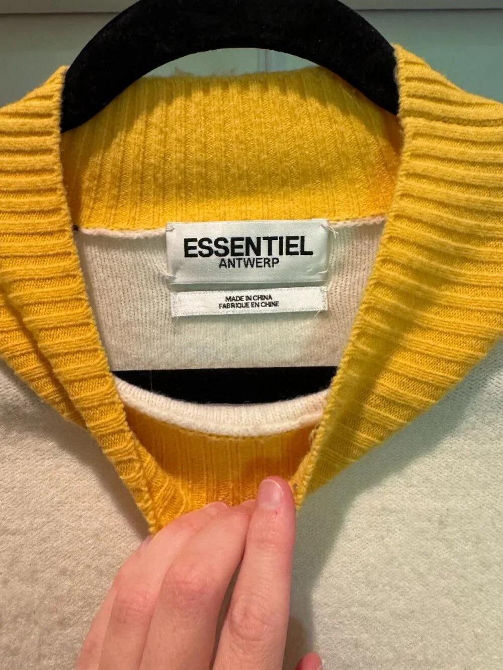 Essentiel Antwerp Colorblock Mock Neck Sweater - Picture 3 of 5